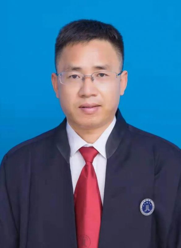 黄红智  律师
